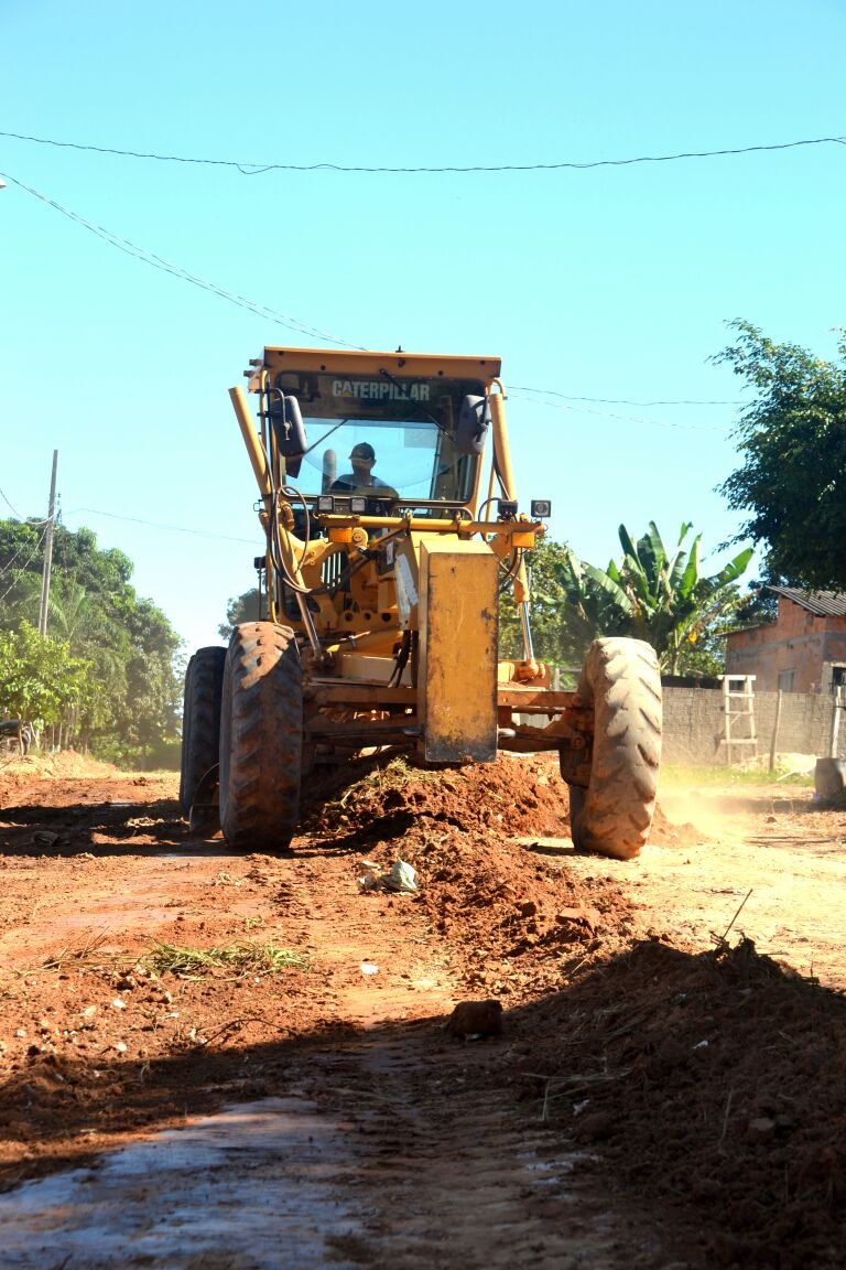 Bairro Rui Barbosa recebe manutenção após pedido dos vereadores Cicinho, Rodrigo e Jorge Ciotti