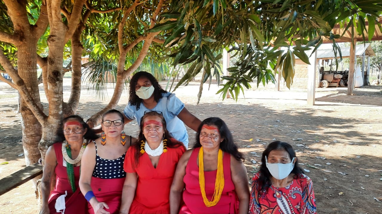 Vereadora Eva Auxiliadora representou Câmara Municipal no desfile de modas indígenas na etnia Bakairi em Paranatinga