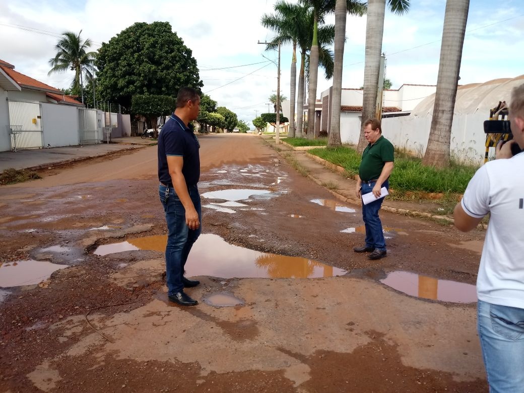 Vereadores Cicinho e Jorge Ciotti cobram do executivo melhorias no bairro Novo Horizonte