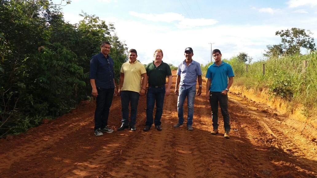 Vereadores e prefeito de Paranatinga visitam assentamento Colorado para ver as necessidades locais