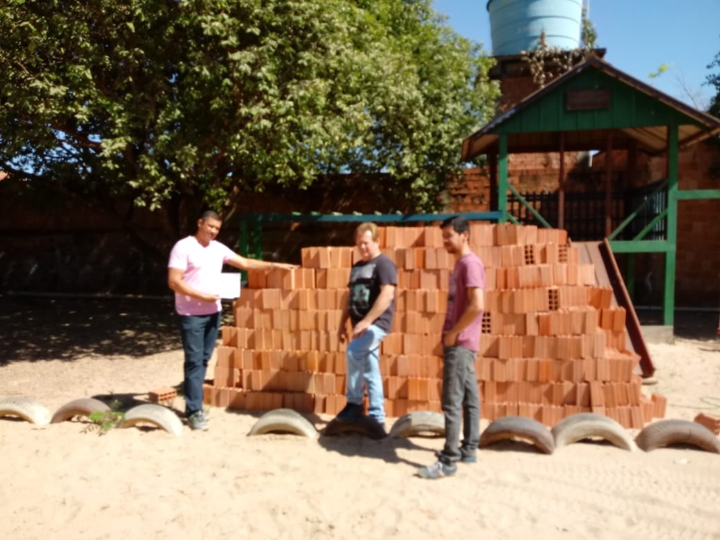 Vereadores estiveram na Escola 17 de Dezembro verificando as obras que já deveriam estar prontas